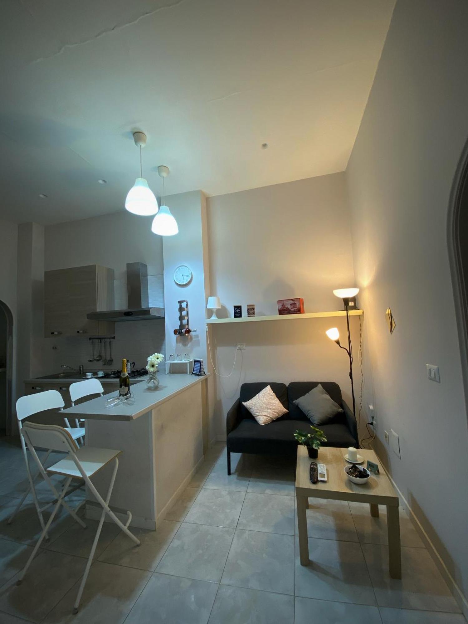 Ferienwohnung La Casa Al Centro " Vicino Al Centro Storico Di Napoli" Exterior foto