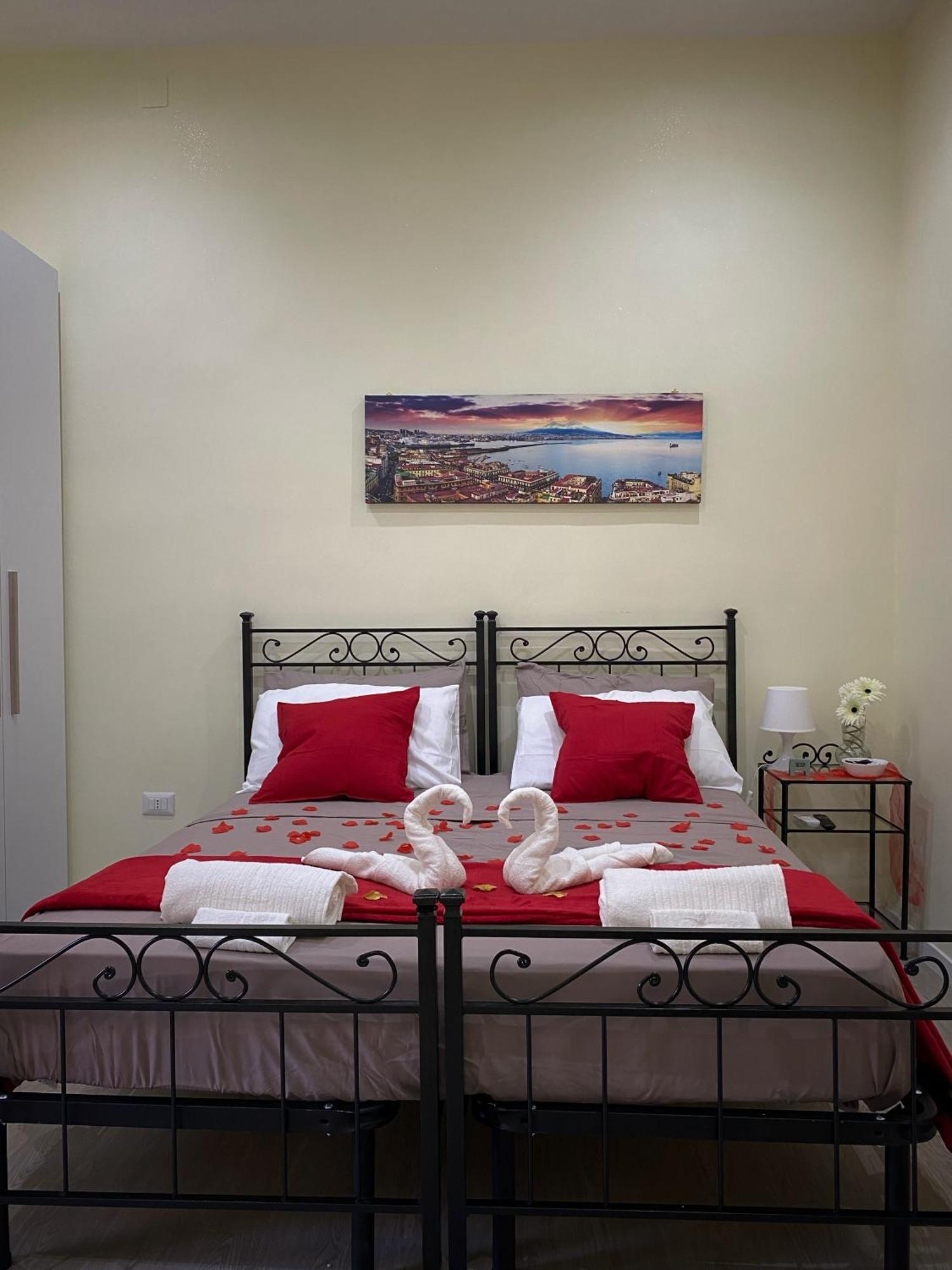 Ferienwohnung La Casa Al Centro " Vicino Al Centro Storico Di Napoli" Exterior foto