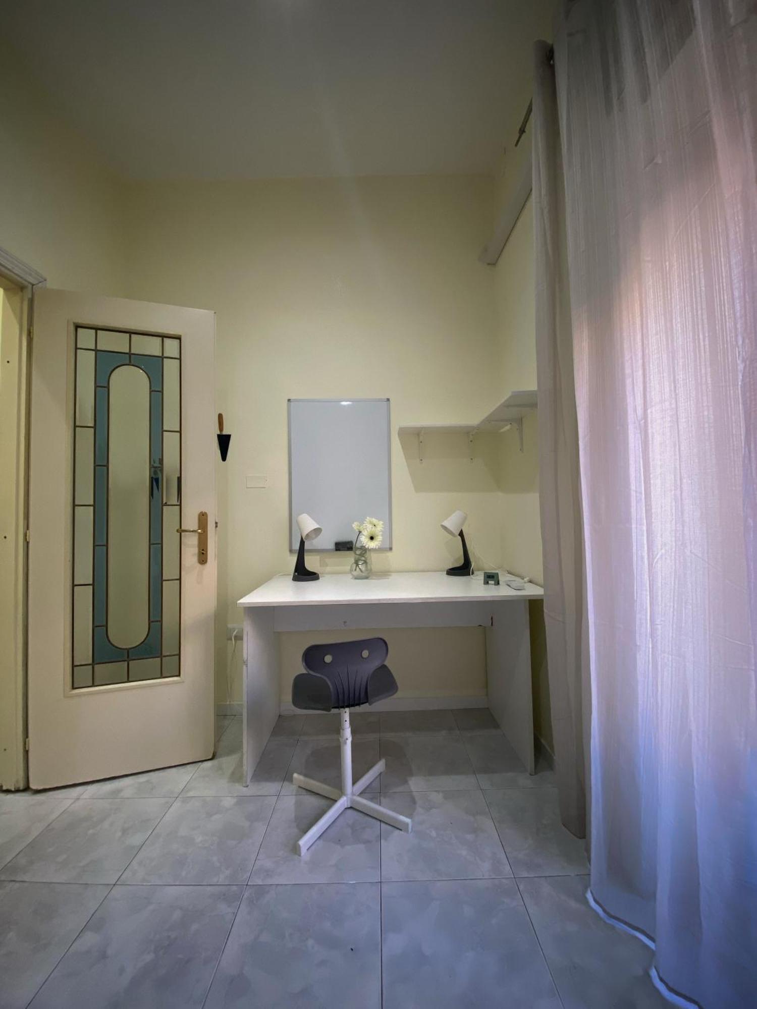 Ferienwohnung La Casa Al Centro " Vicino Al Centro Storico Di Napoli" Exterior foto